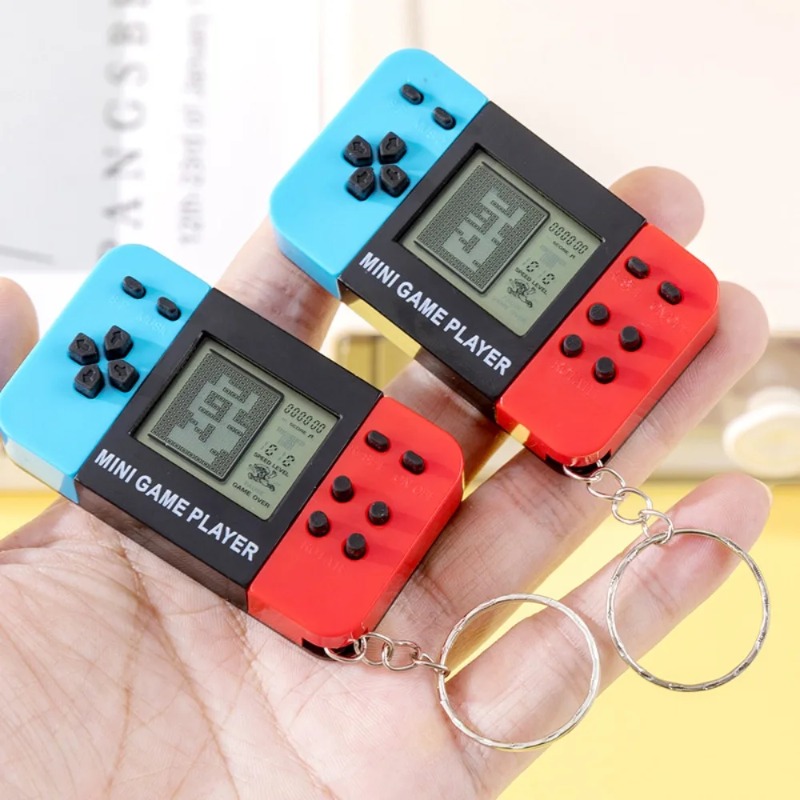 Ретро-классическая портативная – обзор и цена Retro Gaming Keychain